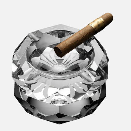 Luxury Crystal Cigar Ashtray – Faceted Geometric Design