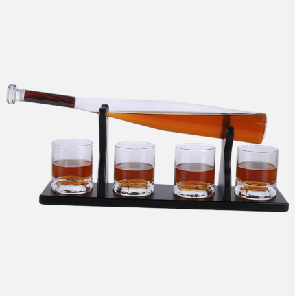 High borosilicate creative baseball-shaped glass decanter and whiskey glass set